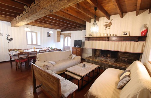 Arette House | 200 m² Gîte ∙ 4 bedrooms ∙ 10 guests