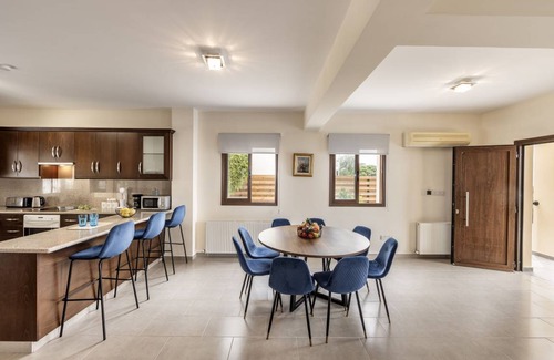 Meladeia Villa | 200 m² Villa ∙ 4 bedrooms ∙ 8 guests
