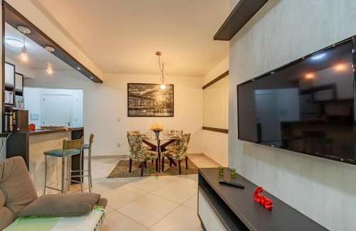 Tramandai Apartment | 200m da Praia II 1,8km 61ª Congresso Mercado & Congresso Est Católica 2025 II Wi-Fi l 4 Pessoas l Churrasqueira l Elevador 3º Andar l Cadeira de Praia e Guarda Sol l Vaga Garagem