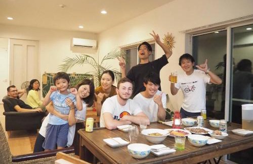 Shiraho House | 2019新築 ! guest house Holoholo beach side