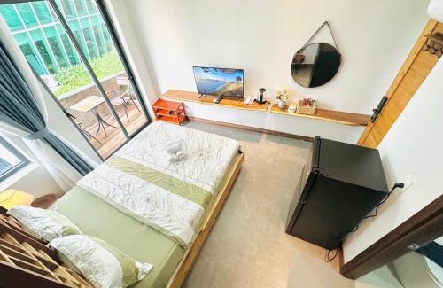 Ninh Kieu Apartment | 201MSNK Maison Luxe Studio with Balcony