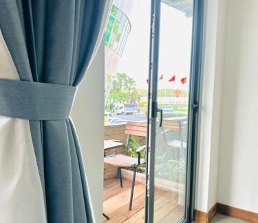Ninh Kieu Apartment | 201MSNK Maison Luxe Studio with Balcony