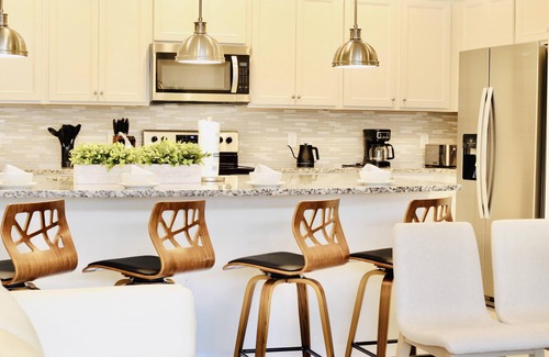 Davenport House | *2024* Magical 5BD/4.5BH w/GameRoom - 8mi/Disney