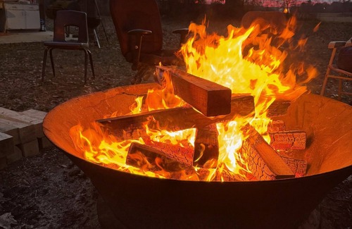 Centerville RV Rental | 2024 Total Eclipse RV Camp