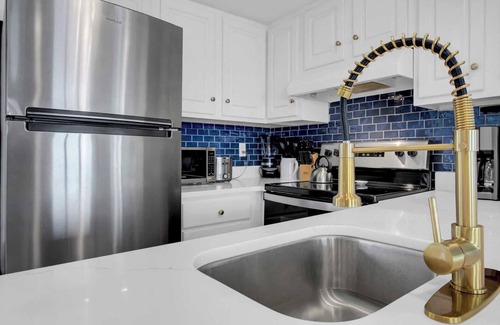 Isle of Palms Apartment | 204 B Port O Call by Avantstay Beachfront Condo!