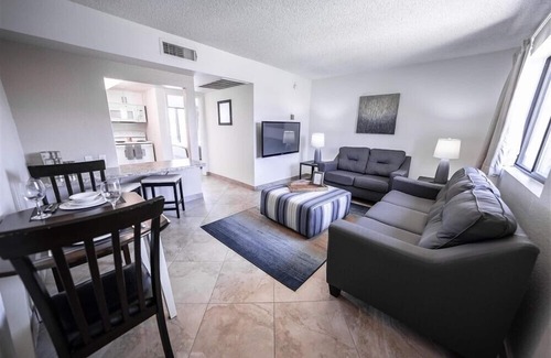 New Papago Parkway Apartment | 205 Scottsdale Escape: Fully Furnished Vacation Rental with Resort Amenities