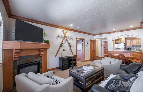 Zermatt Villa | 2066/68 4-Star Zermatt 2B2B Villa Near Park City