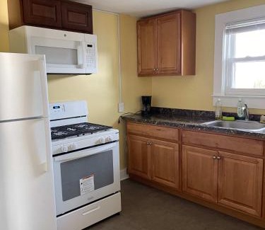 Ocean City Apartment | 208 Cottage 4 Green 2nd unit