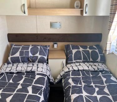 Allhallows Apartment | 21 Riverview, Allhallows