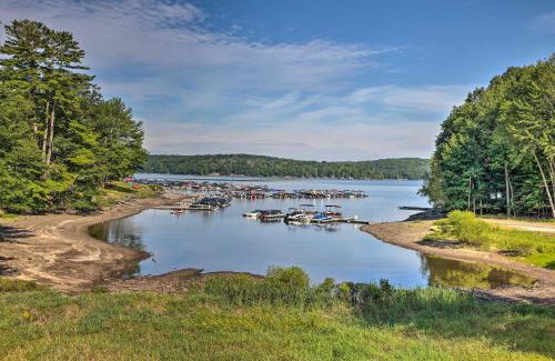 Greentown House | 22 Mi to Ski Big Bear! Lake Wallenpaupack Getaway