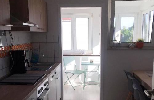 Korb Apartment | 22C große Wohnung 4 Schlafzimmer Wlan/SmartTV