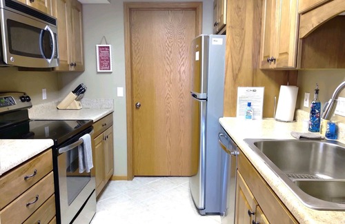Elk Rapids Condo | #23 ELK RAPIDS BEACH CONDOMINIUM