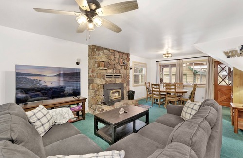 Boulder Bay Cabin | 2378-boulder Bay Chalet 3 Bedroom Cabin by RedAwning