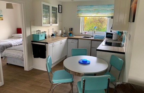 Scurlage Resort | 24 Gower Holiday Village