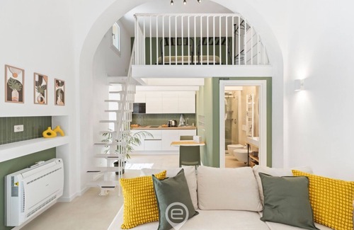 Province of Cagliari Apartment | 24 Via Giardini - Studio on two levels in the authentic heart of Cagliari