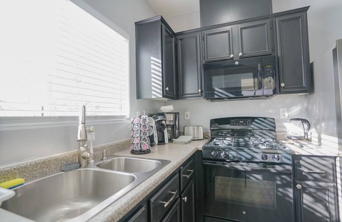 North Las Vegas House | 2400SqFt House 6beds 3bath Pool table BBQ