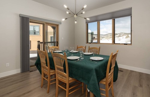 Tabernash Cabin | 243 m² Cabin ∙ 4 bedrooms ∙ 11 guests