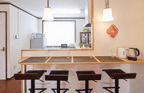 Makiminato Apartment | 25 minutes by car from Haebaru Airport Spacious 1/Urasoe Okinawa