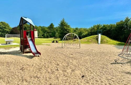Wimborne Resort | 252 Wilksworth Caravan Park - Two Bedroom - Pool Access