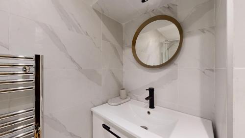 Marais Apartment | 256 Suite Rosiers - Superb apartment in Paris.