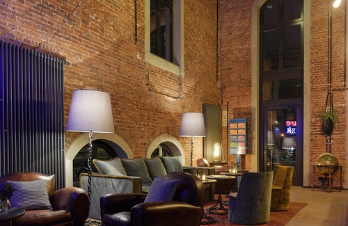 Altstadt Hotel | 25hours Hotel Altes Hafenamt