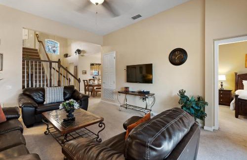 Windsor Hills House | 2605 Pawnall