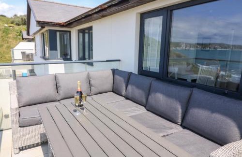 Bigbury-on-Sea House | 27 Burgh Island Causeway