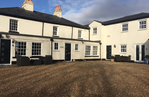 St Neots Apartment | 27 Skipper Way - Little Paxton, St Neots
