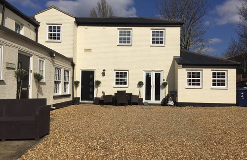St Neots Apartment | 27 Skipper Way - Little Paxton, St Neots
