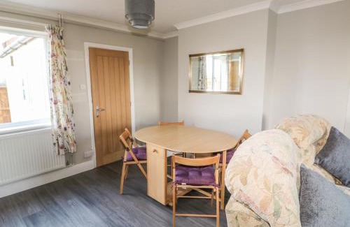 Irstead House | 27 Whitegates
