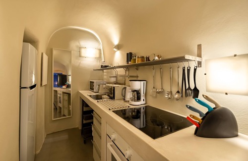 Oia House | 270 Oia's View