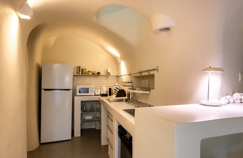 Oia House | 270 Oia's View