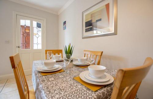 Galway City Centre Apartment | 28 - Comfortable 2-Bed in Galway City