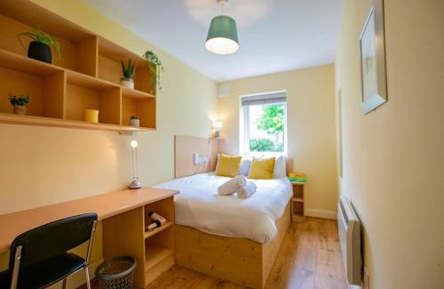 Galway City Centre Apartment | 28 - Comfortable 2-Bed in Galway City