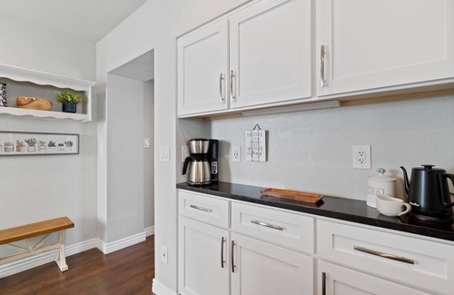 Sam Hughes Villa | 2B/1b:Casita B-downtown-UofA-Restaurants-Cafes-Bars-Museums-Washer/Dryer-Parking