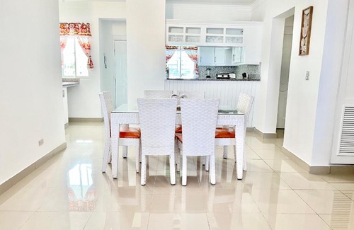 Residencial ROMANA Apartment | 2B, close to the beach, close to the Romana AirPort, close to Altos de Chavon, at the city.