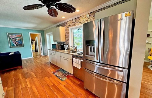 The Meadows House | 2Bd 2Ba Get Away In The Prestigious Meadows Community! Golf, Tennis, and More!