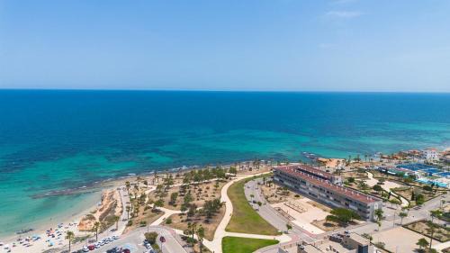 Pilar de la Horadada Apartment | 2BD Coastal Gem with Pool & Terrace - Torre de la Horadada