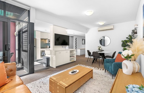Perth Apartment | 2bdr on Beaufort Street Parking - Mount Lawley