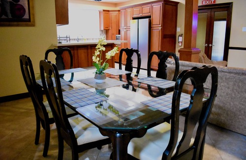 Barbican Apartment | 2Bdrm, A/C, Wi-Fi, Washer & Dryer - Spacious House