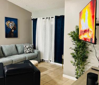 Hiawassee House | 2bdrm Home near Orl Fairgrd, Downtwn, Wekiva Sprng