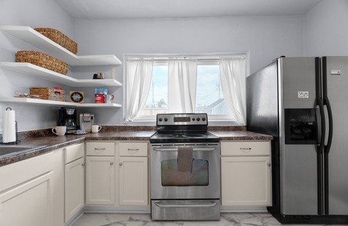 Old North Columbus Apartment | 2BR/1BA Near OSU - Historic Charm & Modern Comfort