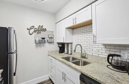 Arlington Apartment | 2BR,2BA Oasis Near Cowboys Stadium & 6 Flags