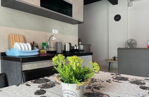 Bayan Lepas Apartment | 2BR Airport Panoramic View Family Suite