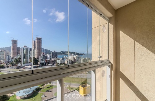 Tabuleiro dos Oliveiras Apartment | 2BR Apt w/BBQ & View 550m From Beach - Omc1303