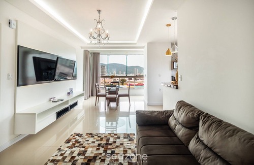 Andorinha Apartment | 2BR Apt With BBQ in Meia Praia Mlo0601