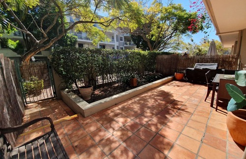 Kangaroo Point Apartment | 2BR BEAUTIFUL River Retreat ★Pool★Wine★Gym★Netflix