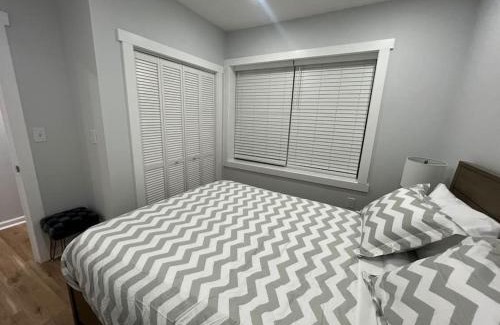 Park View Apartment | 2BR Columbia Heights APT Walk 2 Metro & Shops
