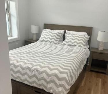 Park View Apartment | 2BR Columbia Heights APT Walk 2 Metro & Shops