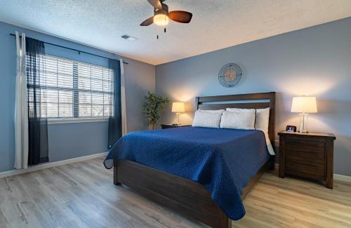 Branson House | 2BR Condo Close to the Strip - Stairs Required - 2 Pools - FREE TICKETS INCLUDED - FHC-3